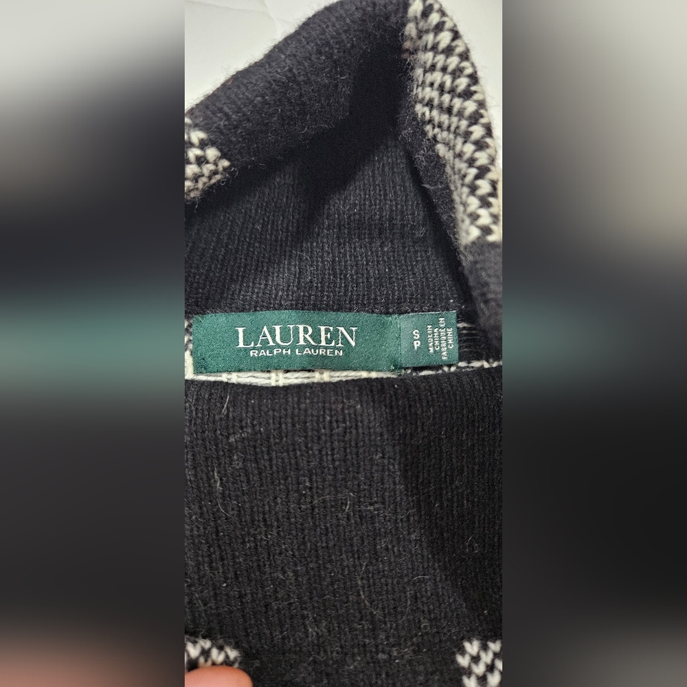 LAUREN Ralph Lauren Black Label Buffalo Plaid Fringe Sweater Wool size S - Picture 3 of 5